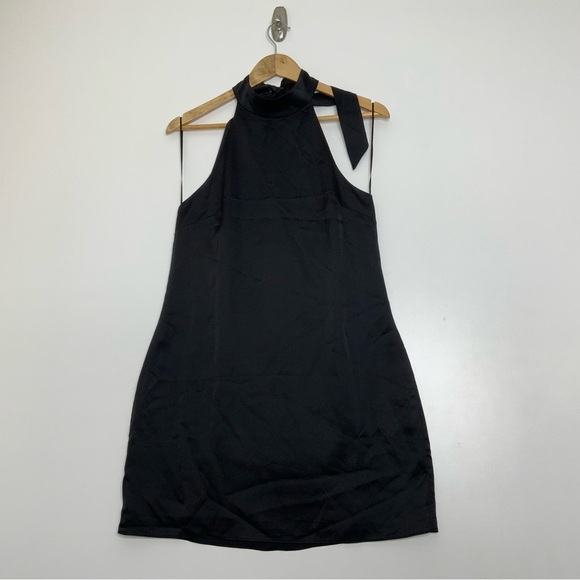 Lulus Little Black Halter  Tie Back Dress. Size Large. (NWT). - Picture 1 of 7